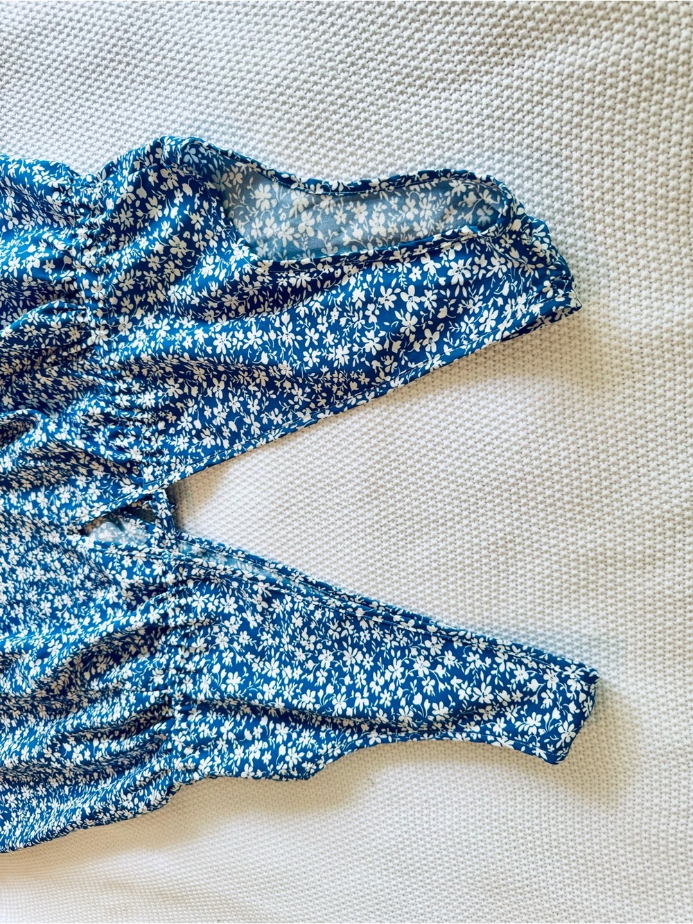CUPSHE Tiered Ruffle Deep V & Back Blue Floral Tie-Front Sundress Mini Dress - Picture 10 of 14